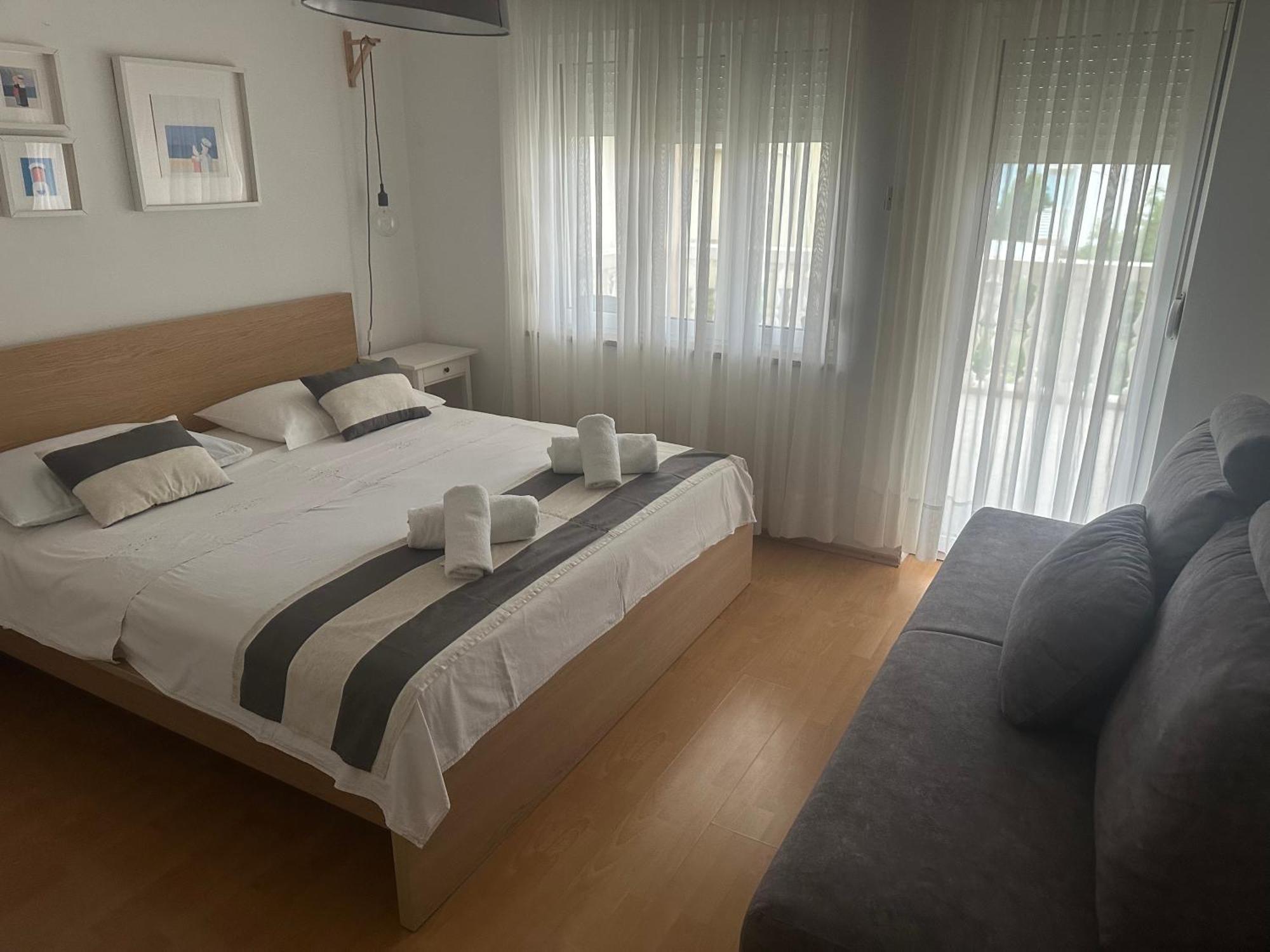Apartmani Mira Водице Екстериор снимка