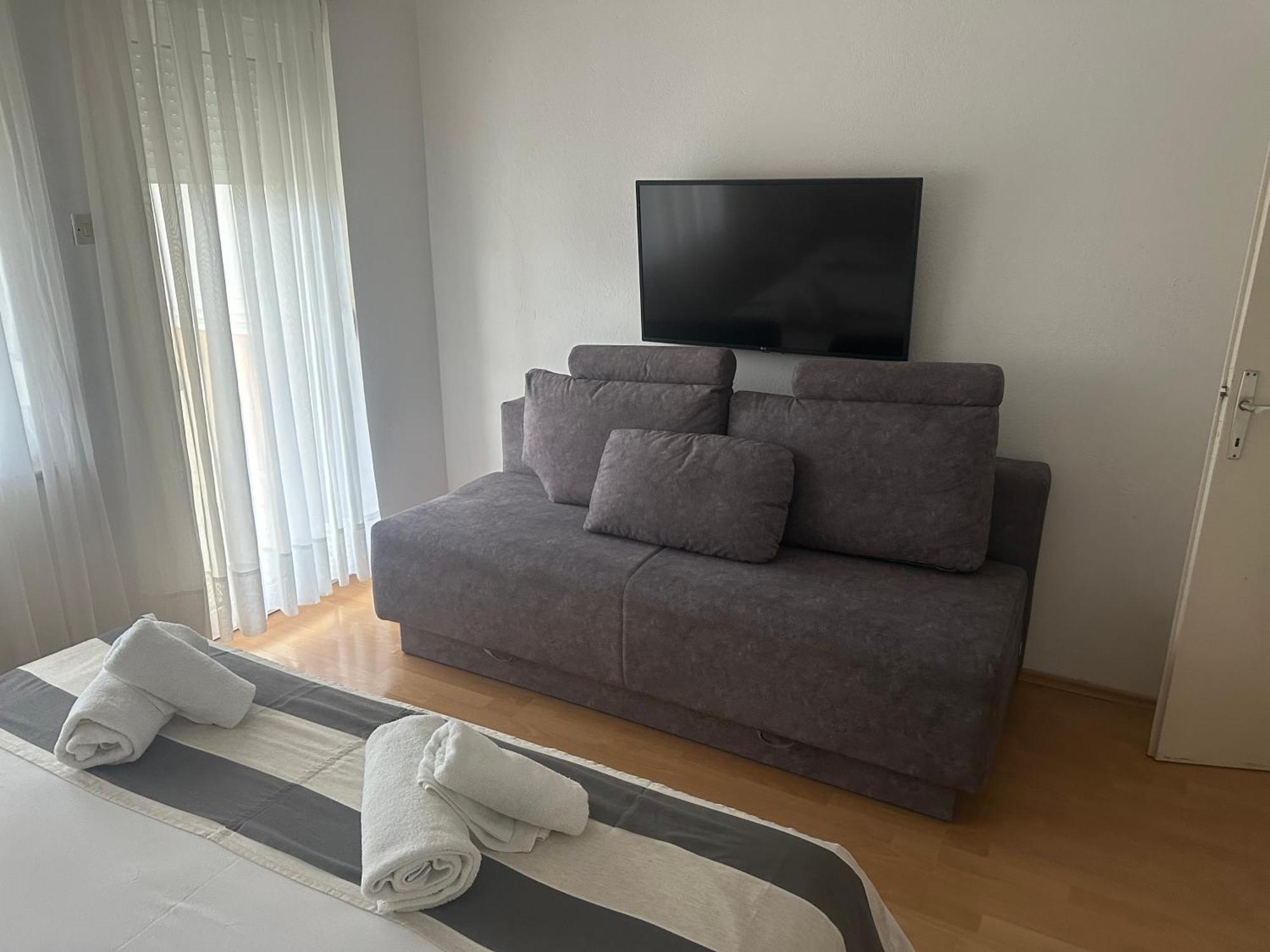 Apartmani Mira Водице Екстериор снимка