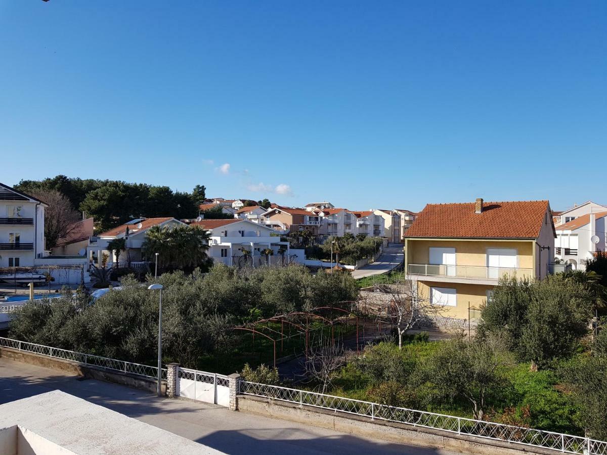 Apartmani Mira Водице Екстериор снимка