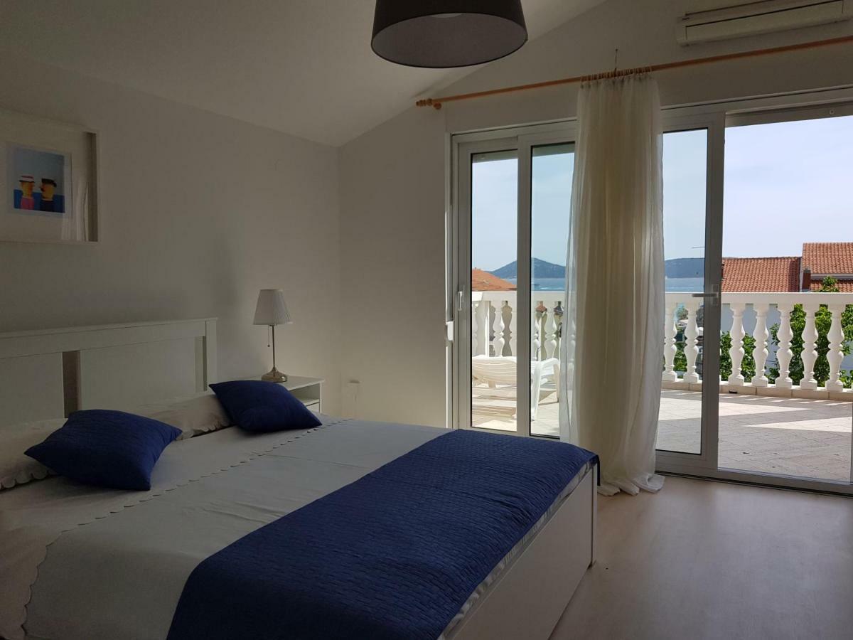 Apartmani Mira Водице Екстериор снимка