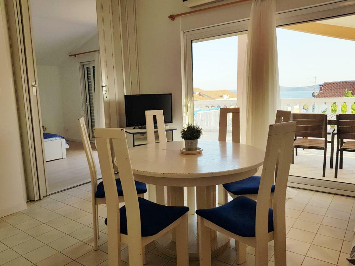 Apartmani Mira Водице Екстериор снимка