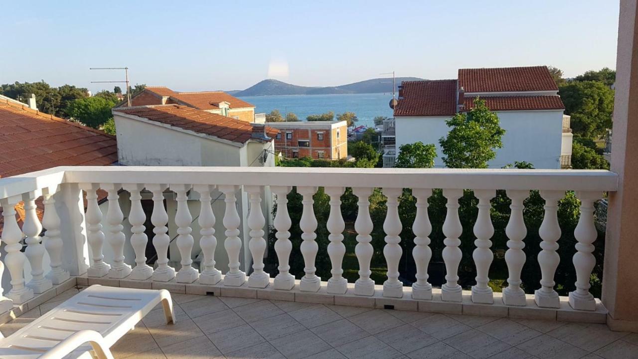 Apartmani Mira Водице Екстериор снимка